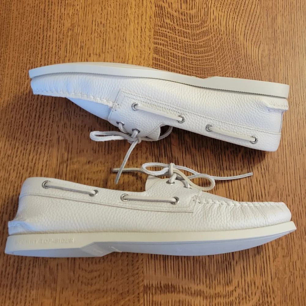 Sperry Authentic Original 2-eye boat shoe - off-white